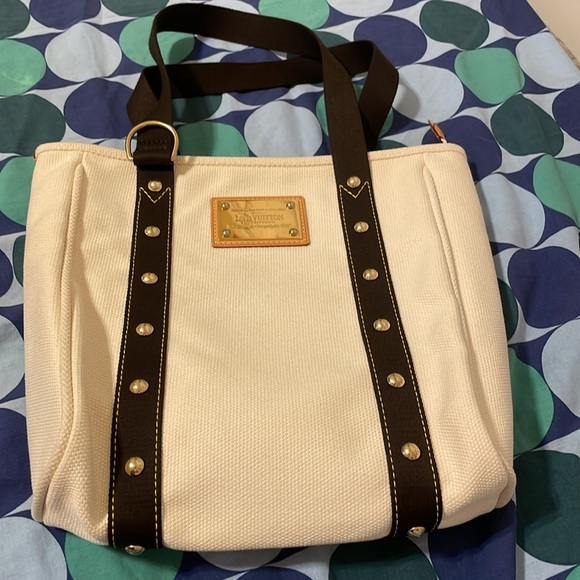 Louis Vuitton Antigua Canvas Tote - Picture 14 of 14